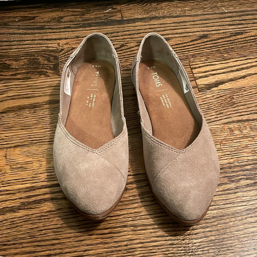Used TOMS Jutti flats